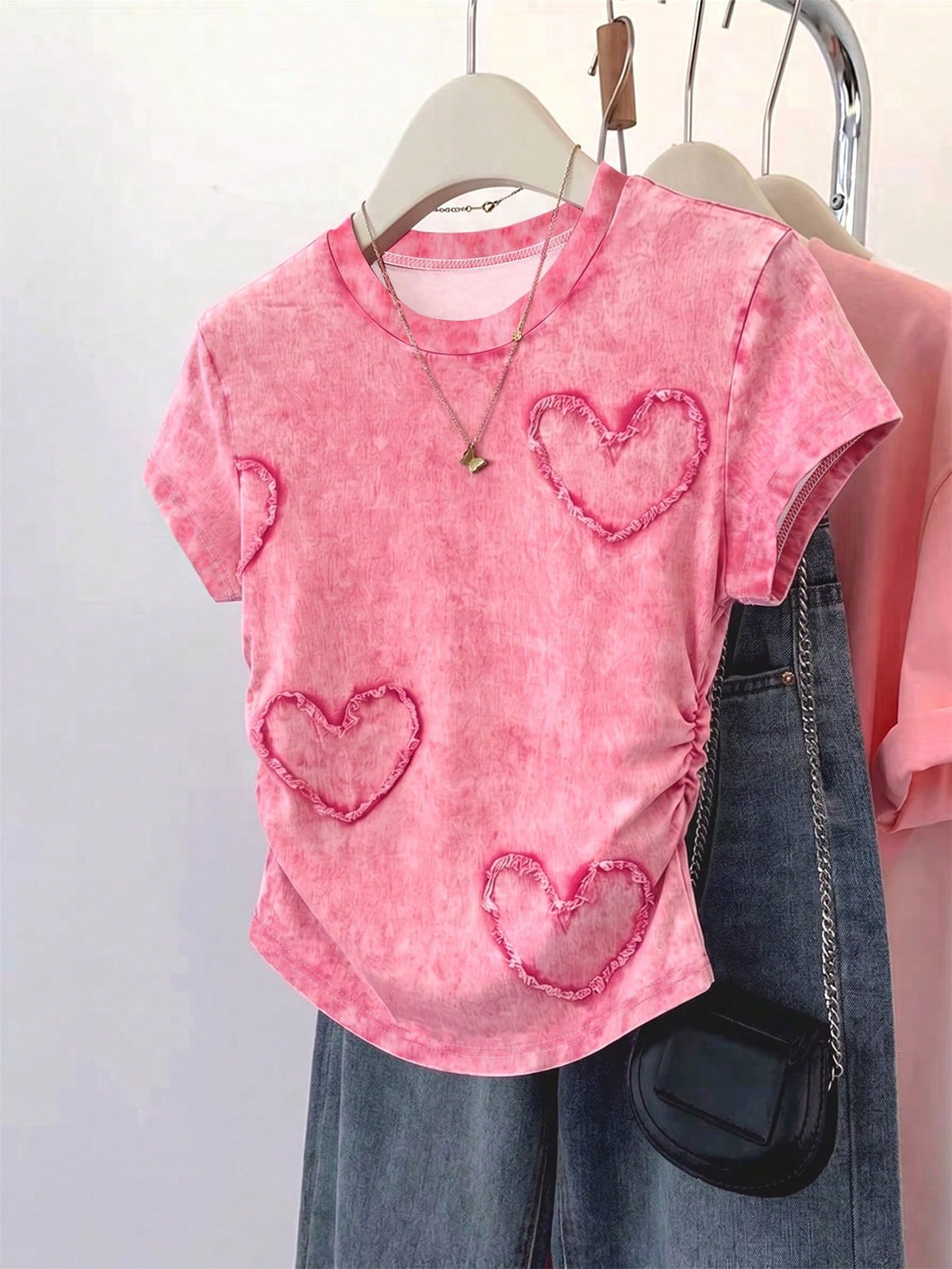 Resyla Women's Fitted T-Shirt, Heart Pattern Textured Print Design, Elegant Vibe, Casual Versatile, Suitable For Daily & Outdoor Wear, Summer